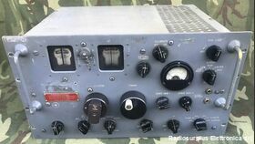 R-220/URR MOTOROLA R-220/URR Receiver Radio   (manca targhetta identificativa) Apparati radio