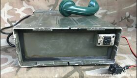 20TPL ITT-RACAL 20TPL  Ricetrasmettitore spalleggiabile in HF  Riceve e trasmette su 23 canali quarzati in AM-CW-LSB-USB Apparati radio