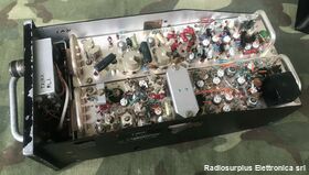 D403M Ultra Electrnics type D403M  Ricetrasmettitore Aeronautico   montato su elicotteri della RAF Apparati radio