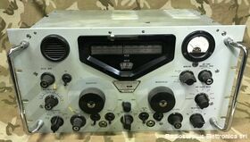  R-3011A RACAL mod. R-3011A (RA17C16-1)  Raro ricevitore della RACAL costruito per la Marina Olandese. Apparati radio