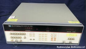 HP 8165A Programmable Signal Source  HP 8165A  Generatore di funzioni con sweep   programmabile da 1 millHz a 50 Mhz Strumenti