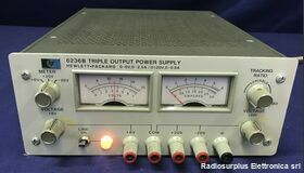 HP 6236B Triple Output Power Supply  HP 6236B  Alimentatore da banco a tre uscite regolabile Strumenti