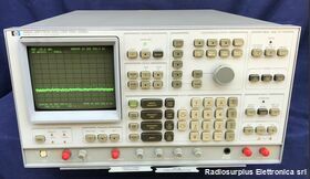 HP 3585A HP 3585A      Analizzatore di spettro ad alte prestazione  Range di frequenza da 20 Hz a 40 Mhz risoluzione 0,1 Hz Strumenti
