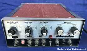 DATAPULSE 101 Pulse Generator DATAPULSE 101 Generatore di impulsi da 10 Hz a 10 Mhz Strumenti