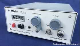MARCONI 6055B Signal Source  MARCONI 6055B Strumenti
