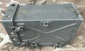  RT-53 (B) / TRC-7  Ricetrasmettitore VHF canalizzato in AM da 100 a 156 Mhz Apparati radio