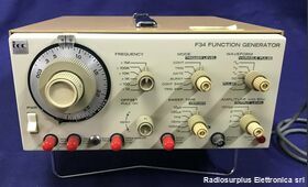  IEC F34  Generatore di funzioni da 0.0003 Hz to 3 MHz Strumenti