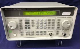 HP 8648B Signal Generator HP 8648B Strumenti