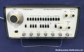 WAVETEK model 189 Sweep / Function Generator WAVETEK model 189 Strumenti