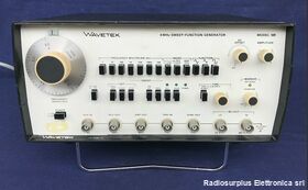 WAVETEK model 189 Sweep / Function Generator WAVETEK model 189 Strumenti