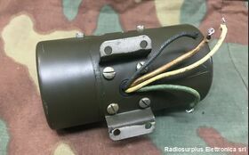 ES-160 Aviation Dynamotor      Type ES-160  Inverter aeronautico 400 Hz  Ingresso 22-25 Volt 1,69 A  Uscita 300 Volt,  0,05A Apparati radio militari