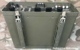  R 5A  Ricevitore HF di produzione CECA  Riceve da 1 a 22,5 Mhz in 6 bande Apparati radio