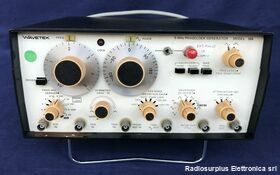 WAVEtek mod186 WAVETEK model 186  Generatore di funzioni con sweep da 0,001 Hz a 5 Mhz Strumenti
