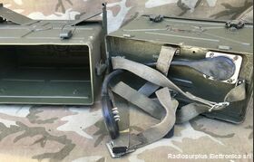 BC-1000 n.1 BC-1000 n.1  Ricetrasmettitore in sintonia continua da 40 a 48 Mhz in FM.  Originale, revisionato ditta Conti non manomesso, in ottimo stato. Apparati radio