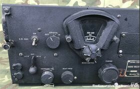 BC-224-F BC-224-F Signal Corps  Ricevitore Aeronautico AM/CW/MCW da 200-500 Khz e da 1,5 a 18  Mhz in 6 bande. Apparati radio