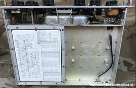  Magneti Marelli RP 32 + alimentatore ALS/HF/R  Ricevitore AM/CW a copertura continua da 1,5 a 30,5 Mhz in 6 bande Apparati radio