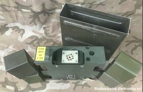 BA-511-A BA-511-A  Alimentatore switching a stato solido per alimentare le radio PRC-8, 9 e 10 Accessori per apparati radio Militari