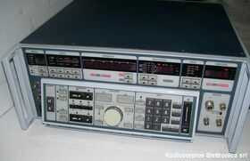 Adret7200A ADRET 7200A Synthesizer Signal Generator Generatori RF - AF - SWEEP