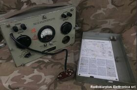 I-135-G Test Unit  I-135-G  Test set per la prova e l'allineamento  dei ricetrasmettitori SCR-536/BC-611 Accessori per apparati radio Militari