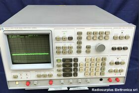 HP 3585A HP 3585A      Analizzatore di spettro ad alte prestazione  Range di frequenza da 20 Hz a 40 Mhz risoluzione 0,1 Hz Strumenti