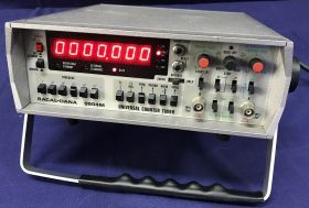 RACAL-DANA 9904M Universal Counter Timer RACAL-DANA 9904M Strumenti