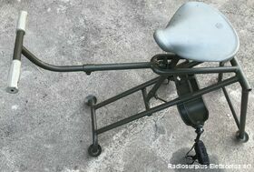TG-58 Bicicletta in metallo per Generatore a manovella  TG-58  La bicicletta e' di produzione Tedesca Accessori per apparati radio Militari