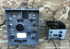 R-326 Ricevitore Portatile  R-326  Ricevitore di costruzione Sovietica per i paesi dell'est,   riceve in AM-CW-SSB  da 1 a 20 Mhz in 6 bande. Apparati radio