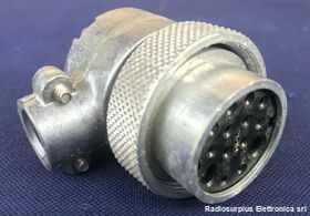 PL-114 PL-114  Spina di alimentazione e servizi   per BC-312 e similari Componenti elettronici