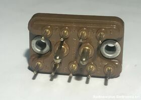 3986-259-6798 Connettore 9 poli da telaio  3986-259-6798  Spina in bachelite a saldare Componenti elettronici