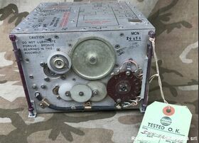 ARC-52 Finale Power Amplifier  ARC-52  Stadio finale con accordatore automatico del ricetrasmettitore ARC-52 Accessori per apparati radio Militari