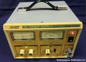 PS-303 TEST LAB model PS-303  Alimentatore da banco regolabile   da 0-30 Volt 0-3 A Strumenti