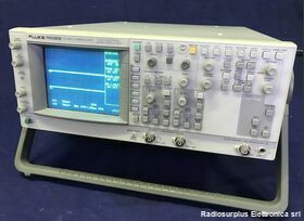 FLUKE PM3380B Combiscope  FLUKE PM3380B  Oscilloscopio analogico/digitale 100 Mhz Strumenti