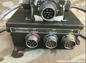 C.T.T./7 Scatola di Derivazione mod. C.T.T./7 Scatola di derivazione per collegamento di tre apparati radio AN/PRC9 Vhf/ AN/ARC-27 Uhf/ R287 HF Accessori per apparati radio Militari