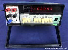 FLUKE 8800A FLUKE 8800A  Multimetro da banco Strumenti
