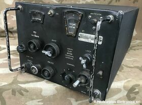 R-105A/ARR-15 R-105A/ARR-15  Ricevitore HF Aeronavale US. Navy  Sintonia continua da 1,5 a 18,5 Mhz Apparati radio