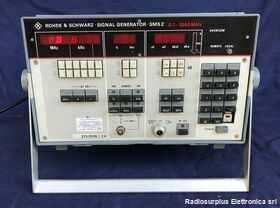 ROHDE & SCHWARZ SMS2 Signal Generator ROHDE & SCHWARZ SMS2 -da revisionare Strumenti