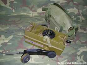 FT-58/72 Telefono da campo DANESE con combinatore FT-58/72 Apparati radio militari