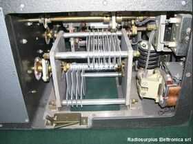  AccordatoreR-137 Accordatore di antenna di alta potenza HF/VHF R-137 Accordatori di antenna