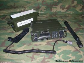 RT-1319/URC Ricetrasmettitore VHF/UHF  RT-1319/URC Apparati radio