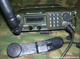 RT-1319/URC Ricetrasmettitore VHF/UHF  RT-1319/URC Apparati radio