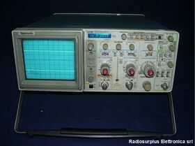  TEKTRONIX 2236 Oscilloscope  TEKTRONIX 2236 Strumenti