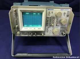 TEKTRONIX 492P Spectrum Analyzer  TEKTRONIX 492P -da revisionare Strumenti