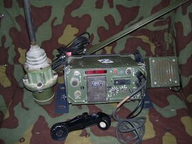TRC20571 Ricetrasmettitore veicolare VHF/FM TRC 571 Apparati radio militari