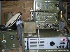 TRSV-9A Stazione radio BLU  HF da base TRSV-9A Apparati radio militari