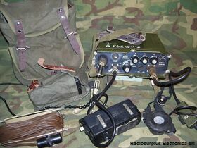 r-1260 Ricetrasmettitore RUMENO R-1260 Apparati radio militari