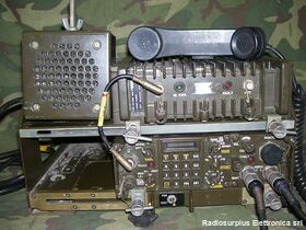 VRC8000 TADIRAN mobile radio station SAIT VRC8000 Apparati radio militari