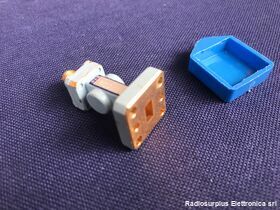 MAURY U233A Waveguide to Coax Adaptor  MAURY Microwave mod. U233A  Da 26,5 a 40 Ghz Accessori per strumentazione