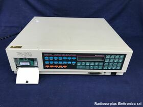 VG-819 Digital Video Generator ASTRO VG-819 Generatore video programmabile Strumenti