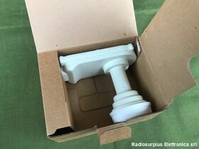 CDP10TZ ILLUMINATORE CDP10TZ Fracarro LNB Doppia uscita (TWIN) N.F. 0,9dB  10,7 - 11,8 Ghz Telecomunicazioni
