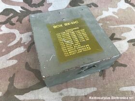 BX-53-C Cassetta valvole ricambio  BX-53-C  Contiene valvole di ricambio e lampade  per stazione radio GRC-9 Accessori per apparati radio Militari